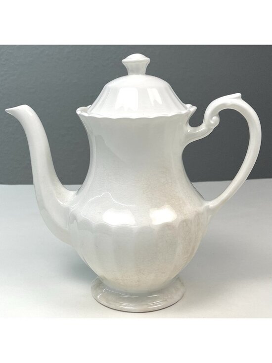 Meakin J. & G. Other - J&G Meakin England Coffee Serving Tea Teapot Classic White 9” Tall Crazing READ